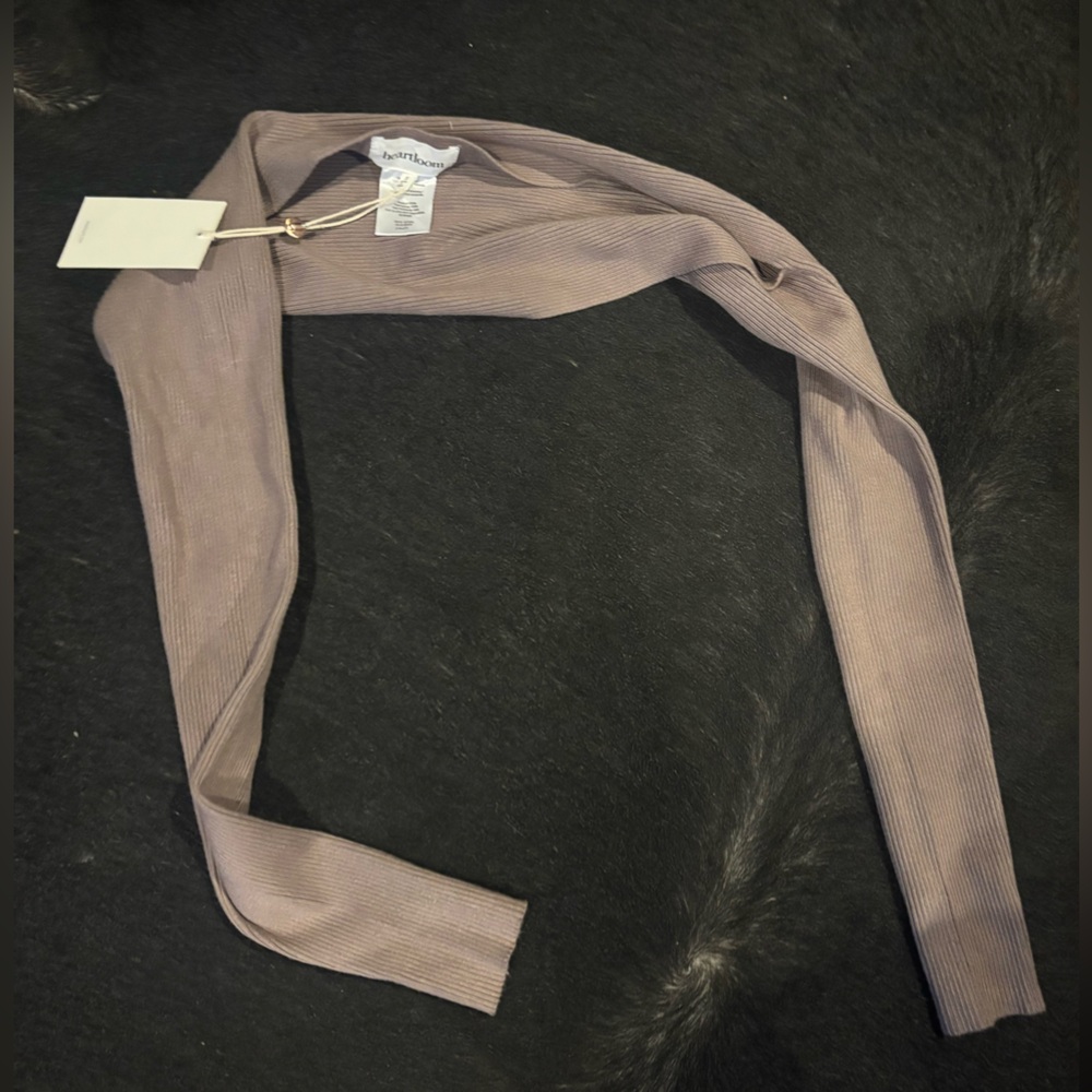 Heartloom Taupe Ribbed Knit Long Sleeve Shrub